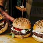 avem burger fest la arena nationala f09f8d94timp de trei zile aici vor fi competitii de mancare muzica si cursuri culinare cateii sunt bine veniti 6a14bb2ce6015