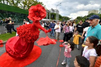 foto nou concurs pentru west side flower fest ce primeste cine ghiceste un nou invitat secret de la festivalul florilor din parcul drumul taberei 6a0eb62d699d2