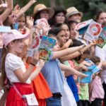 peste 17 000 de copii vor canta la ora copiilor de 1 iunie madrigal pentru spitale va ajunge la micutii internati la obregia si dr victor gomoiu 6a16d18aa70f5