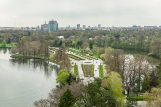 tur civic ghidat in cartierul baneasa strazi pentru oameni ii invita pe bucuresteni sa descopere farmecul zonei si sa se implice activ in protejarea ei 6a0f20d215e7d