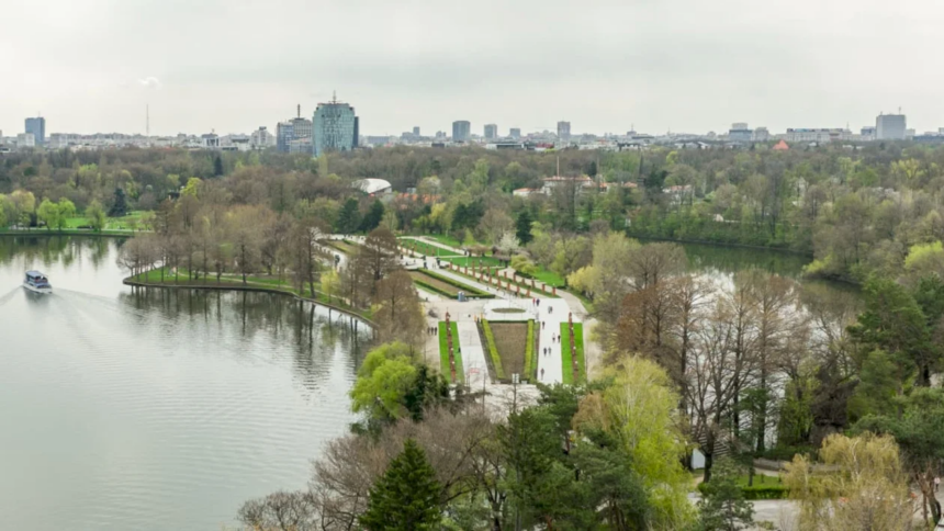 tur civic ghidat in cartierul baneasa strazi pentru oameni ii invita pe bucuresteni sa descopere farmecul zonei si sa se implice activ in protejarea ei 6a0f20d215e7d