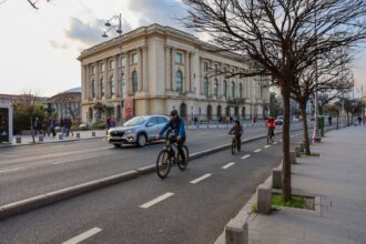 calea victoriei nu mai e inchisa in acest weekend pentru strazi deschise nu va impacientati caci bucurestiul va fi oricum ocupat de festivaluri marsuri si un cros caritabil 6a2c193966e23