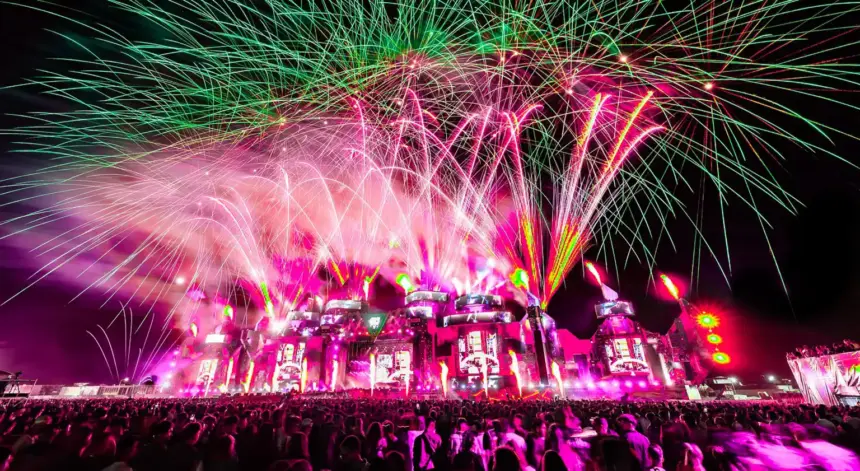 de la beach please la nibiru big events semneaza productia celui mai ambitios proiect de entertainment din europa de est 6a29627235004