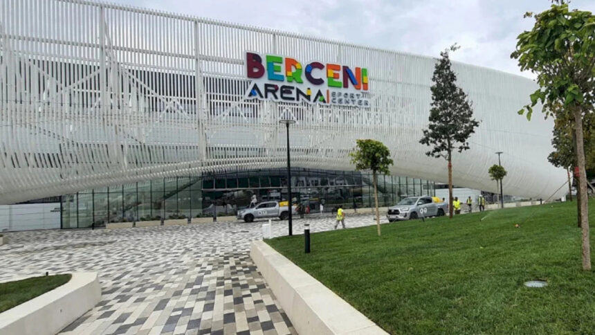 gheata de pe berceni arena si a luat concediu de vara patinoarul se deschide de la 1 iulie pentru iubitorii de role si patine cu rotile f09f9bbc 6a413f3464c60