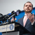 alexandru rogobete nu voi vota niciodata o lege care slabeste sistemul de sanatate fostul ministru critica masurile care afecteaza personalul medical 6a61bca80bc6d