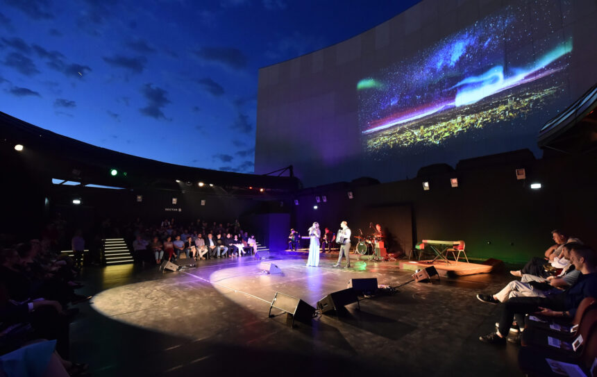 amfiteatrul tnb se redeschide saptamana viitoare concerte si spectacole de teatru vor avea loc toata luna august 6a6788d8b7b3d