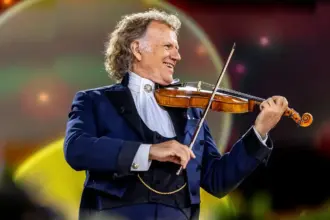 andre rieu revine pe marile ecrane cu concertul aniversar viva maastricht dedicat celor 20 de ani ale celebrelor spectacole 6a6869bd2e6bd