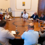 aur incheie un acord de consultare si dialog cu principalele confederatii sindicale pentru corectarea legii salarizarii unitare 6a58892fcbde3