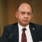 aurescu mesaj pentru absolventi avem nevoie de profesionisti nu de oameni preocupati de imagine 6a6105d7cc2c4