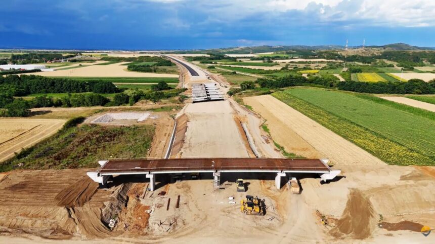 autostrada transilvania lotul biharia chiribis ar putea fi deschis cu cinci luni inainte de termen 6a54970873ada