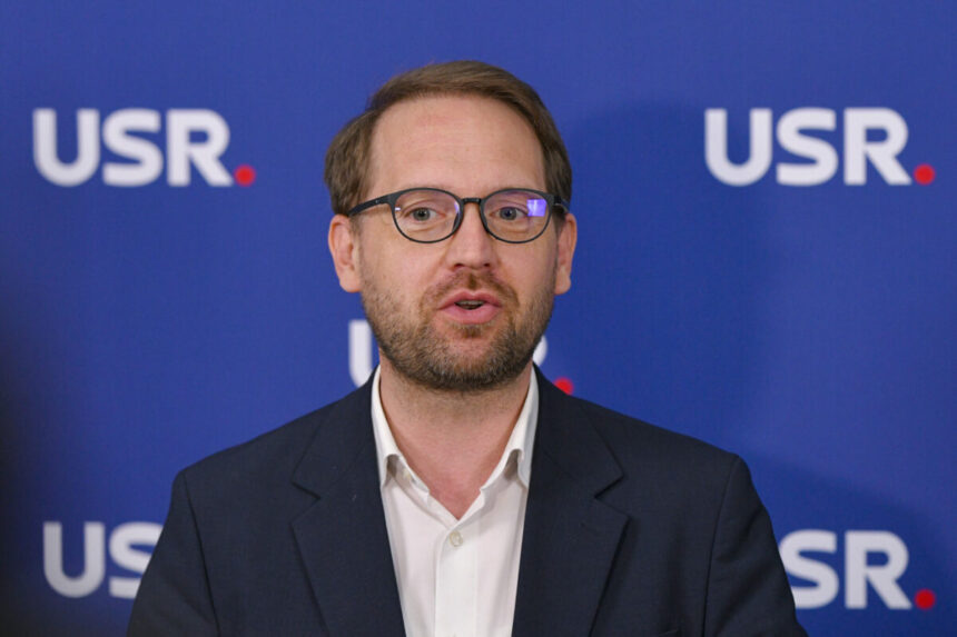 avem nevoie de un guvern curajos nu de unul care ii protejeaza pe privilegiati ce mesaj transmite fritz inainte de consultarile de la cotroceni 6a547ae8e0373