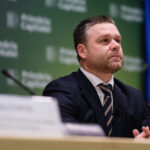ciprian ciucu acuza ca instantele blocheaza administratia locala a devenit inutil sa mai avem primari consilii locale si primarii decidem in instanta 6a6cbb820f7a4