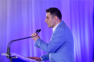 claudiu manda il ataca pe bolojan pe tema sistemului de sanatate cand un copil ajunge la urgenta niciun calcul bugetar nu poate fi mai important decat datoria de a i oferi ingrijirea de car 6a63779f6b668