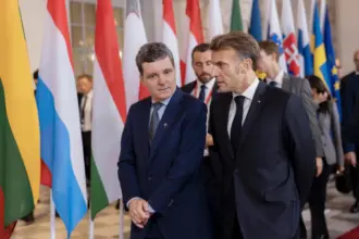 colonia romania disputata de germania si franta mutarea nicusor pionul pleaca la paris 6a53c2766e655