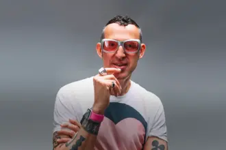 karim rashid unul dintre cei mai influenti designeri ai lumii vine in romania la deco days 2026 6a677ab542ab4