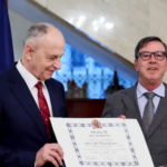 mircea geoana a fost decorat de regele spaniei cu una dintre cele mai inalte ordine civile 6a510048b1aa9