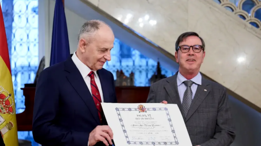 mircea geoana a fost decorat de regele spaniei cu una dintre cele mai inalte ordine civile 6a510048b1aa9