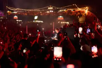 o noua zi sold out la nibiru 82 000 de vizitatori in statiunea de pe litoral si un show de neuitat a lui hugel in a doua zi a festivalului galaxia 6a5cc4733a904