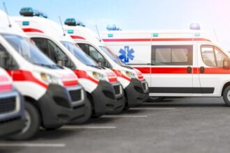 parada ambulantelor e azi in piata constitutiei se implinesc 120 de ani de la infiintarea societatii salvarea mostenirea lasata bucurestiului de doctorul nicolae minovici 6a685bc71111d