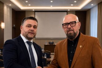 piedone si ciucu au incheiat un acord politic anuntul a fost facut de fostul primar al sectorului 5 6a61c6bd2de76