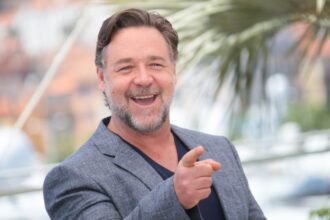 russell crowe si trupa lui canta anul viitor la bucuresti urca pe scena de la sala palatului pe 28 mai cat costa biletele 6a5e5c6e53de3