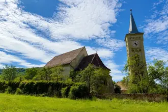 sat migratie interventie film un proiect care documenteaza felul in care migratia schimba viata satelor din transilvania 6a4a17426b4d0