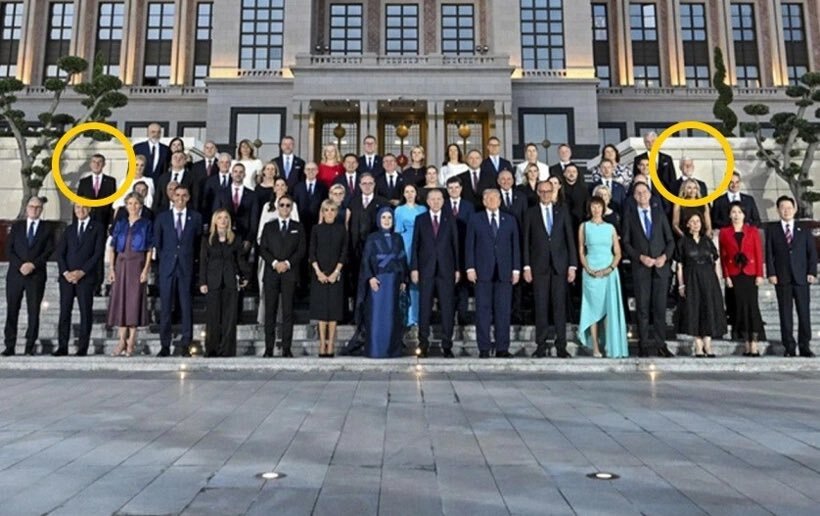 scandalul din cehia dintre premier si presedinte s a transferat la nato ambii oficiali au ajuns in ankara cu avioane separate turcia i a plasat in colturi opuse 6a4e22b1918ae