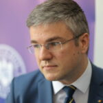 se va sparge pusculita si oamenii vor suferi darau nu cumva pentru psd si grindeanu e un joc 6a5730a7c808b