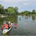 stand up paddleboarding in bucuresti si imprejurimi unde te poti da cu placa pe lacuri si cat costa sa inchiriezi un echipament complet 6a530b7262aa0