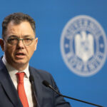 stefan radu oprea o acuza pe oana gheorghiu ca exagereaza reforma companiilor de stat romania a pierdut 200 de milioane de euro 6a5399e806ad0