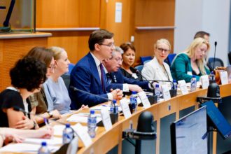 victor negrescu cere investitii mai mari in sanatate sanatatea este una dintre cele mai importante investitii pentru viitorul europei 6a574f1ff4077