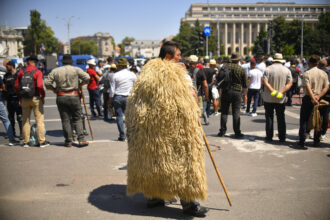 victor negrescu cere sprijin european pentru crescatorii de ovine si caprine afectati de restrictii 6a6c697987f64
