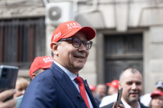 victor ponta ar fi ajuns un jucator foarte bun de golf rares bogdan ne ar bate si pe mine si pe iohannis 6a69feb8cf84f