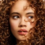 6 seruri anti frizz aprobate de hairstylisti pentru un par neted disciplinat si stralucitor 6a833f6f995af