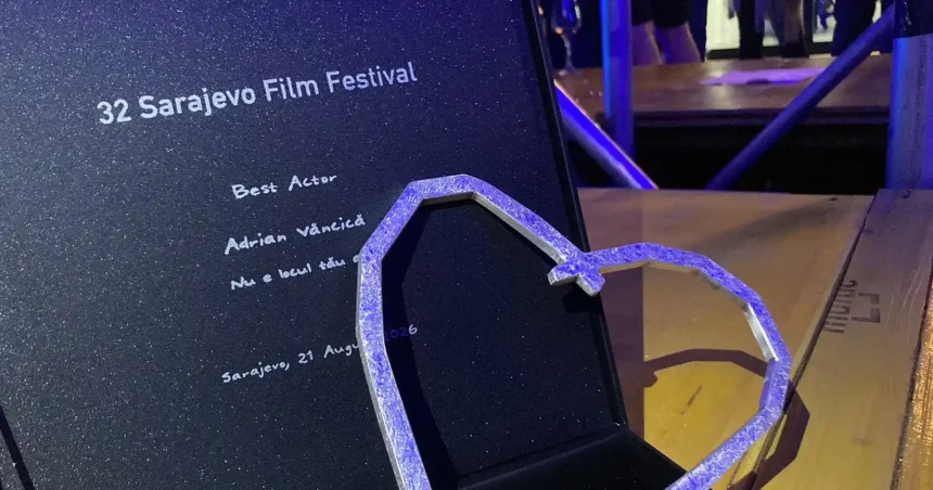 adrian vancica a castigat premiul pentru cel mai bun actor in rolul principal din nu e locul tau aici la festivalul international de film de la sarajevo 6a89749ea190b