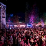 brancusi ajunge la balkanik festival cu sculpturi si instalatii spectaculoase petrecerea se tine intre 28 si 30 august in parcul tei 6a8580c2ed3be