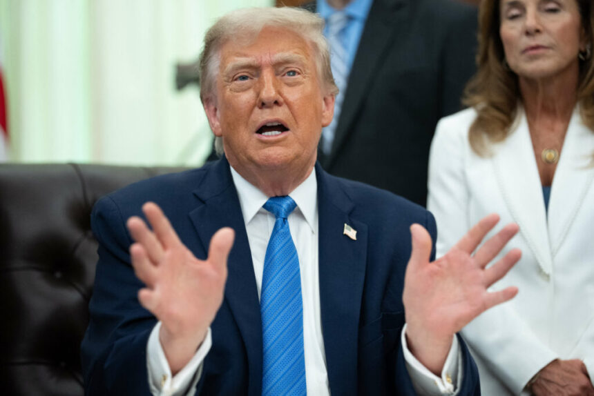 donald trump pe tobogan indicele sau de popularitate din sua s a prabusit 6a83622e885f7