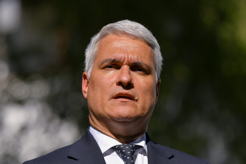 dragos pislaru acuza psd de ipocrizie pe tema legii salarizarii am primit un proiect de 15 miliarde dar nu ii avem din cauza dezmatului bugetar 6a8c934c640ff
