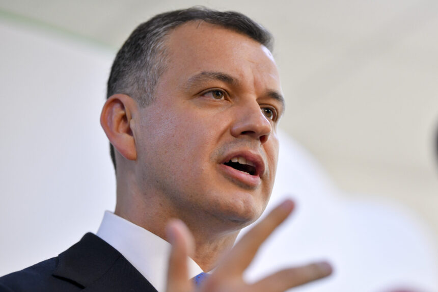 eugen tomac consilier prezidential legea salarizarii unitare este necesara 6a7f644e71f18