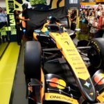 foto monopostul de formula 1 condus de lando norris poate fi admirat la bucuresti pana pe 10 august se afla la kaufland barbu vacarescu 6a6df614bb52e