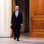 fratele ambasadorului romaniei in sua atac la liderul aur george simion dupa apelul fostilor oficiali americani privind viza peripetiile lui simion prin sua s au intors impotriva lui 6a82e84e8d6ce