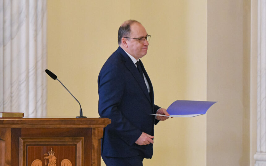 ministrul educatiei vine cu precizari despre concursul de admitere la liceu din 2027 prevederea exista in lege din 2023 6a855ec4e83b3