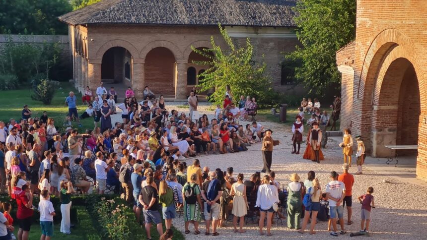 teatru in aer liber la palatul mogosoaia in ultimul weekend din vara bucurestenii si nu numai pot vedea spectacolele negutatorul din venetia si batista desdemonei 6a84592c05202