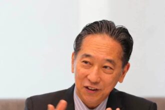video ambasadorul japoniei in romania katae takashi nadia comaneci este numele care le vine japonezilor in minte cand se gandesc la romania 6a8a8fadab1ce
