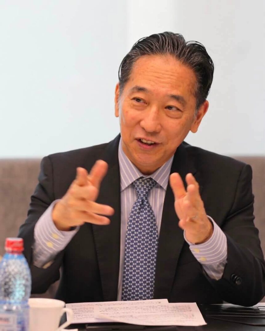 video ambasadorul japoniei in romania katae takashi nadia comaneci este numele care le vine japonezilor in minte cand se gandesc la romania 6a8a8fadab1ce
