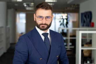 video iulian lorincz caracterul conteaza mai mult decat trei doctorate in politica 5e414a5a