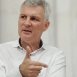 video daniel zamfir explica episodul in care a semnat ca nu va vota guvernul luca niculescu intre timp ajungand ministru in acest guvern jur daca inteleg care e problema 6ad0fe905597a
